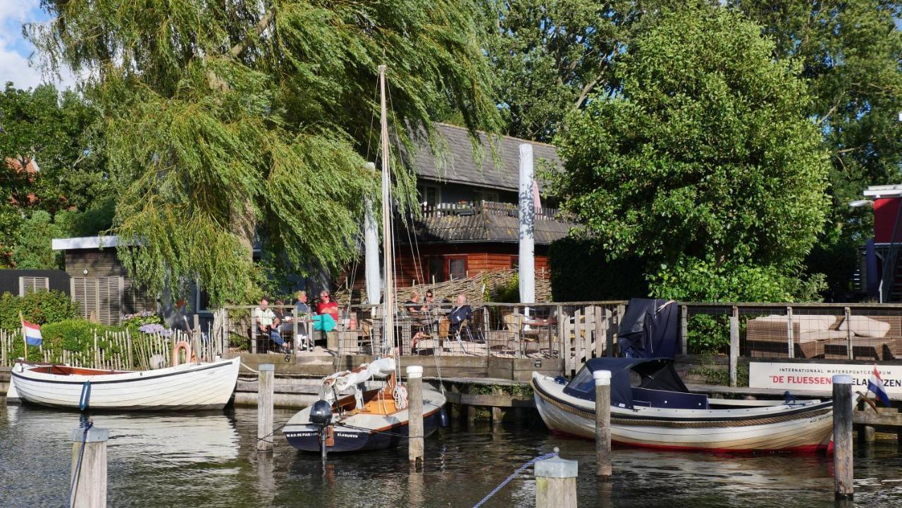 Landzicht Vakantiehuis Aan De Fluessen Elahuizen Екстериор снимка
